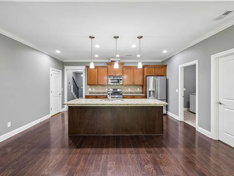 5425 Bungalow Cir — Photo 18