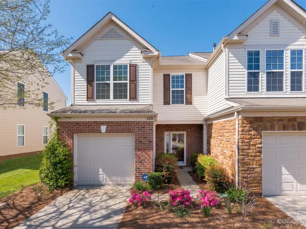 2218 Kensington Station Pkwy #430, Charlotte, NC 28210