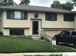 11519 Rambleridge Rd, Omaha, NE 68164