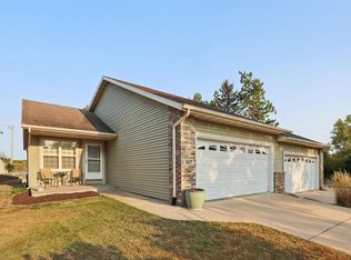 307 S Lincoln St, Poynette, WI 53955