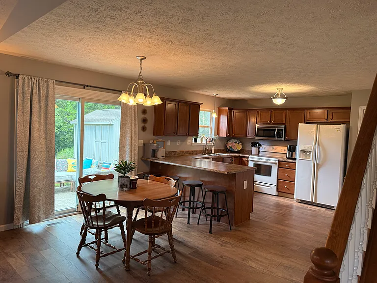 4064 Fiddlesticks Dr — Photo 5