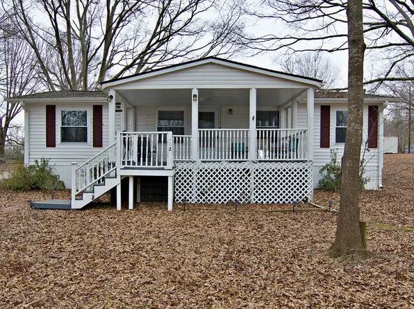 112 Berry Glen Rd, Pelzer, SC 29669