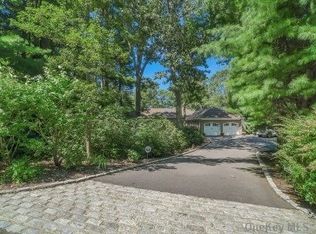 3 Pond Path, Smithtown, NY 11787