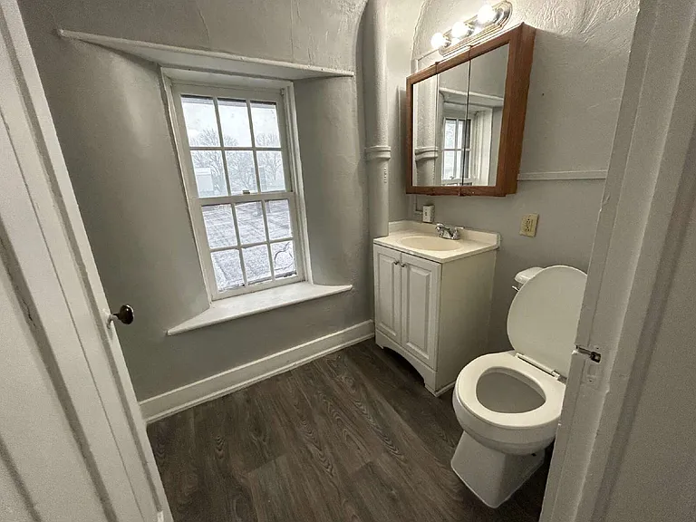 3678 Main St #5 — Photo 10