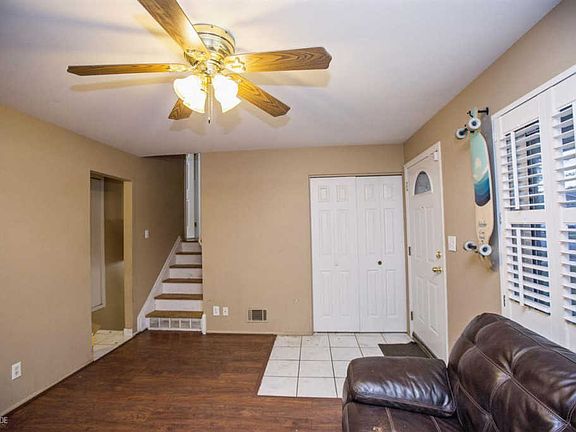 2nd image of 11911 Wheaton Dr