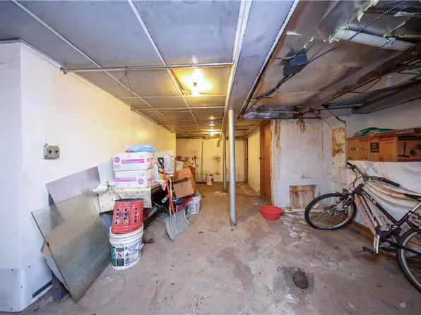 97 Avenue S image 17 of 32