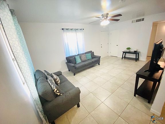 4th image of 361 Magnolia Ave