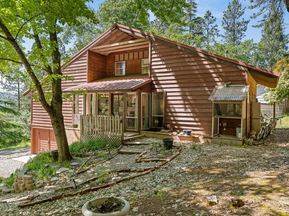 16676 Sharon Way, Grass Valley, CA 95949