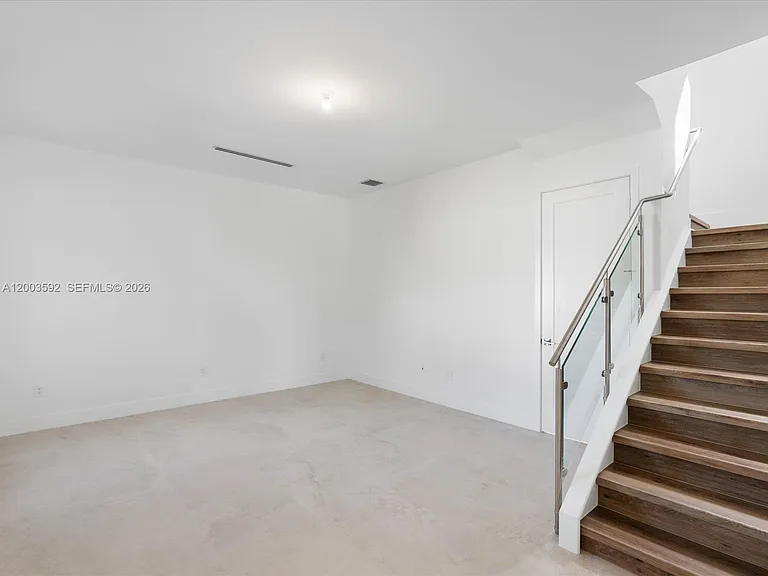 19602 NE 14th Ct — Photo 51