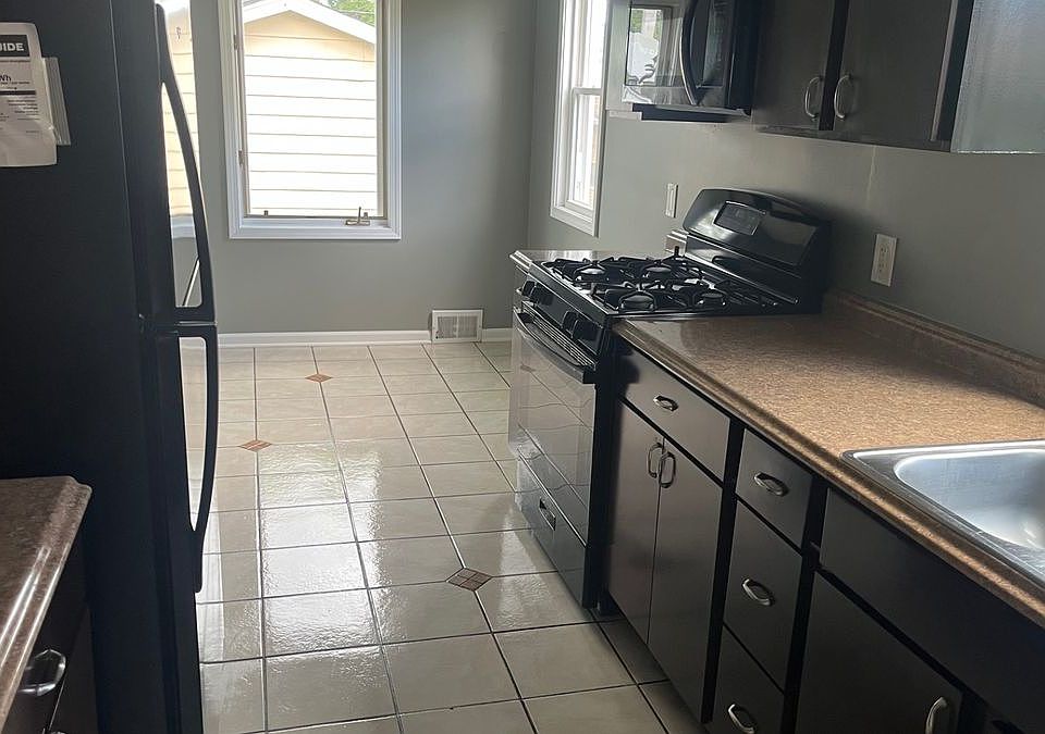 1st image of 34 Elizabeth St
