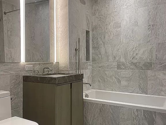 3rd image of 10 Nevins St #5B