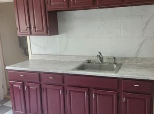 322 S 2nd St APT 2, Saint Clair, PA 17970