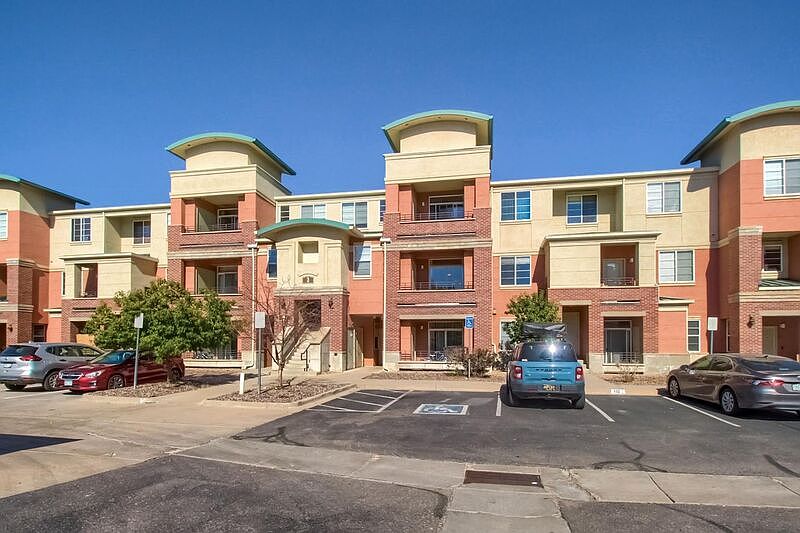 1st image of 4100 N Albion St Unit 318