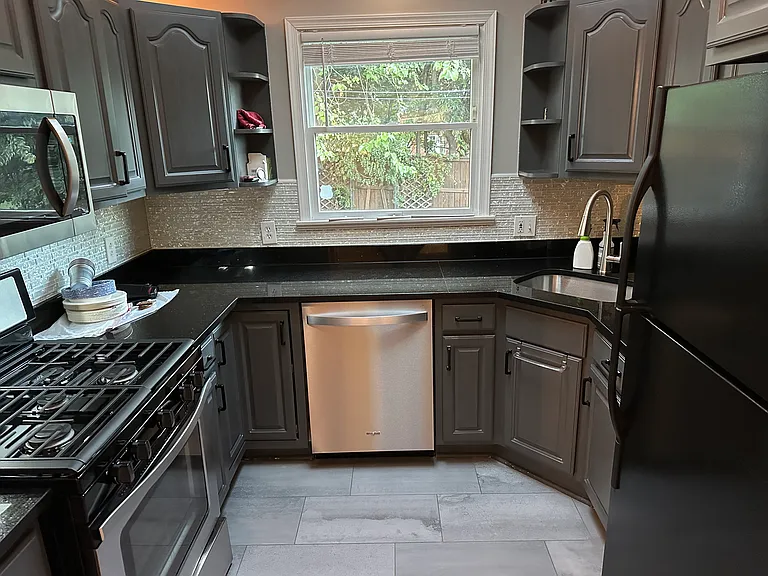 2451 S Monroe St — Photo 8