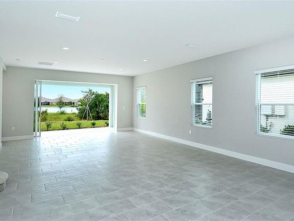 4th image of 1639 Still River Dr