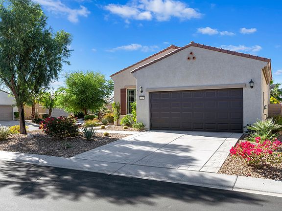 2nd image of 81605 Avenida Viesca