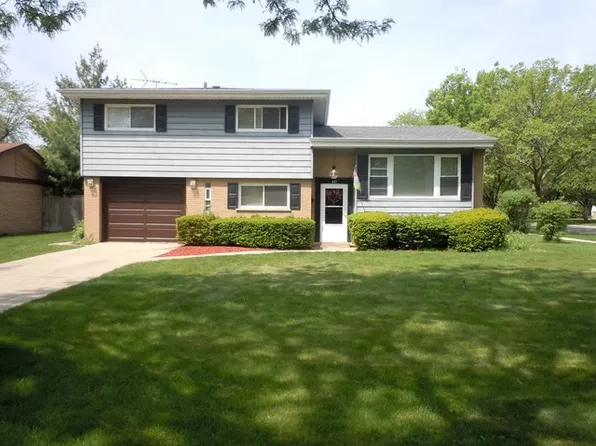 447 Locust Rd, Wilmette, IL 60091
