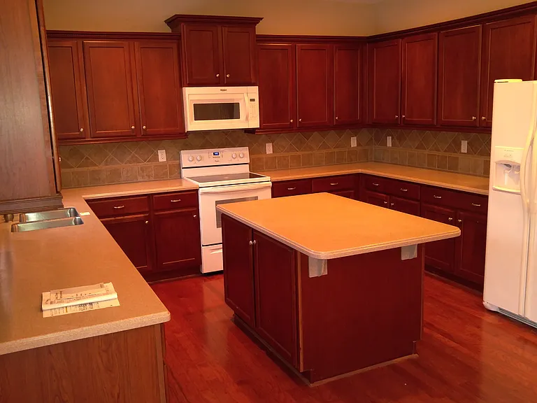180 Heritage Point Dr — Photo 11