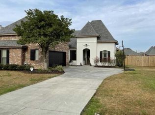 416 Blackwater River Dr, Lafayette, LA 70508