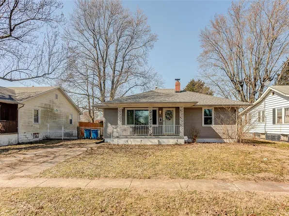 308 Park Dr, Bethalto, IL 62010