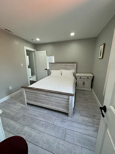 328 N Euclid Ave #C Photo 1