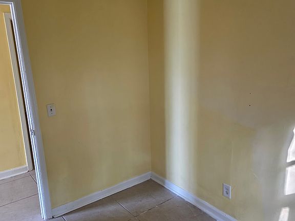 2nd image of 313 Gabriel St