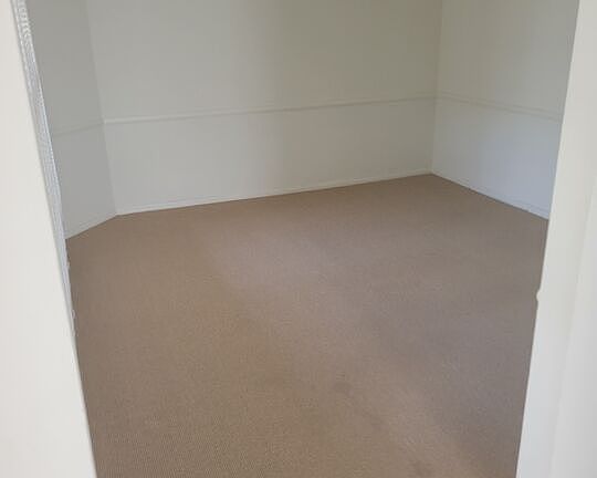 4th image of 8551 1/4 Holloway Dr