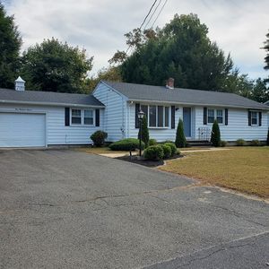111 Rhinebeck Ave, Springfield, MA, 01129