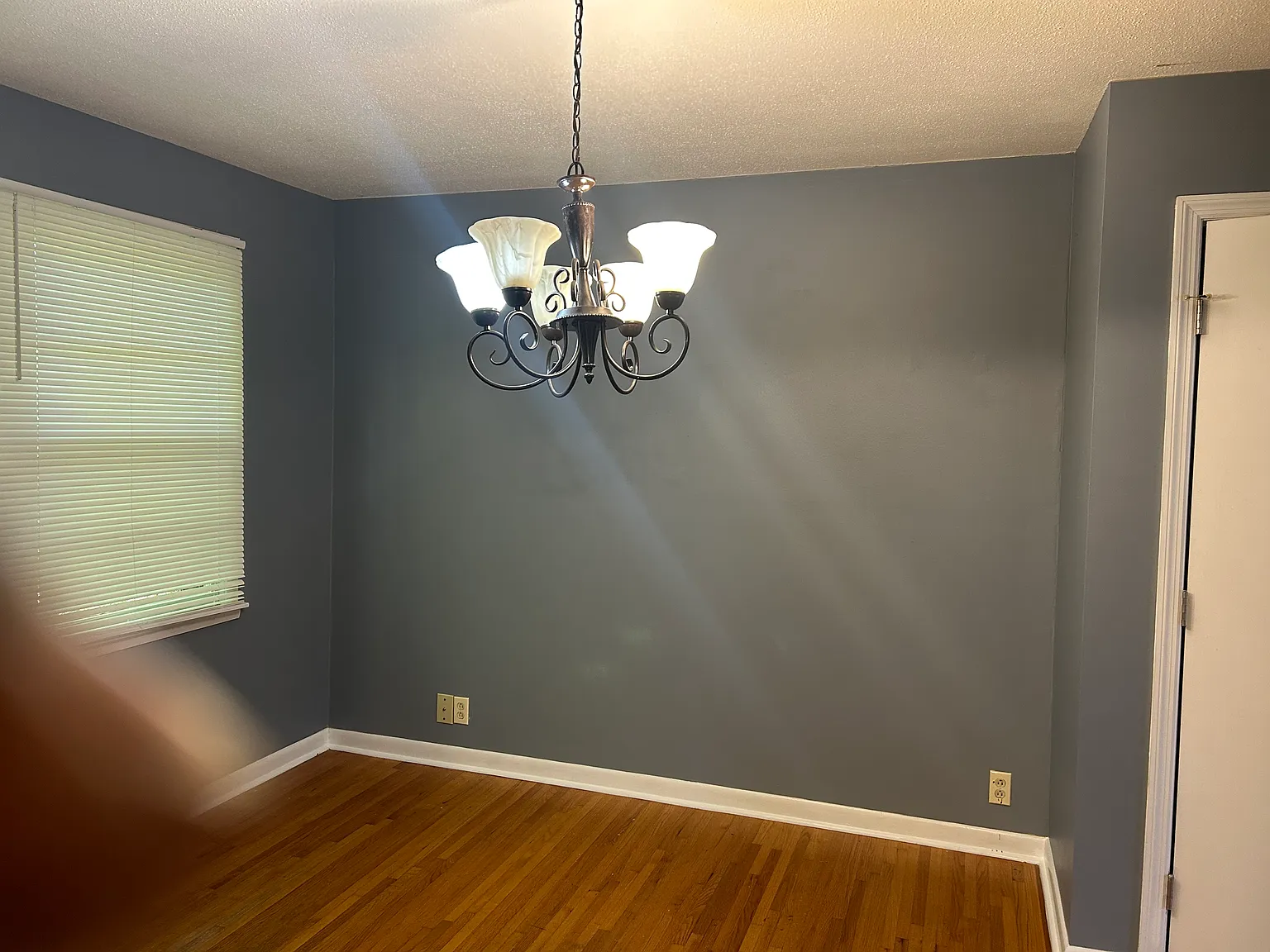 3 bed, 2013 sqft, $1,600 — Photo 3