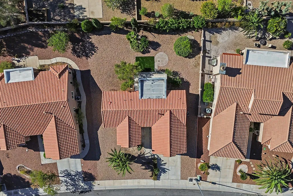 Signal Terrace Dr - 1 — Photo 4