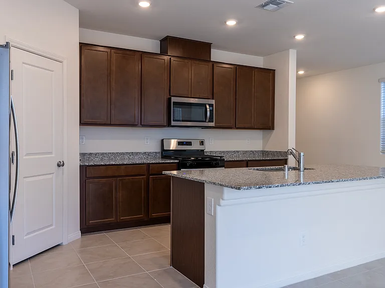4160 Scarlet Cob Ave — Photo 6