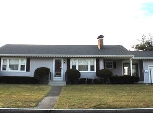 24 Metzger Pl, Springfield, MA 01104