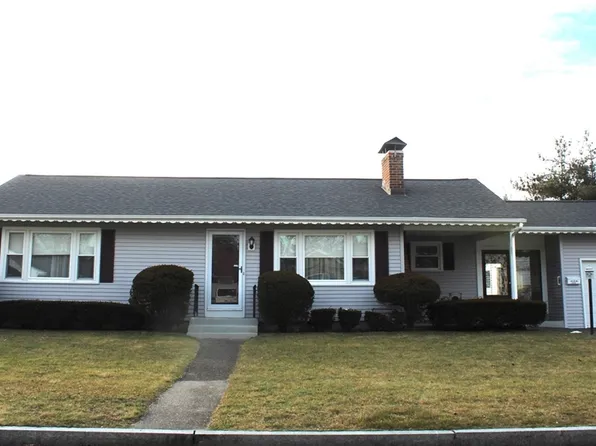 24 Metzger Pl, Springfield, MA 01104