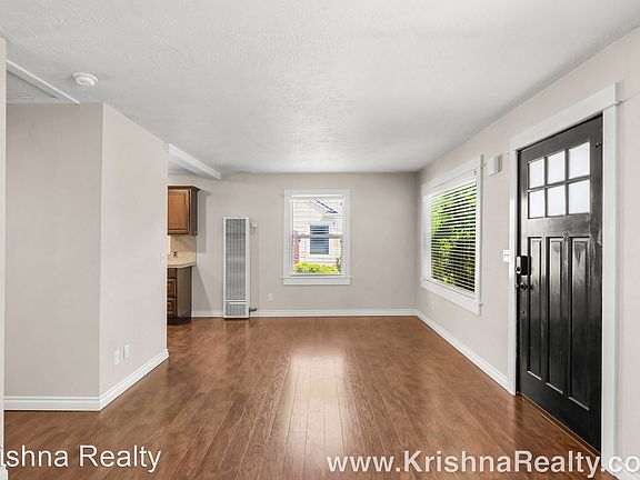 4th image of 8001 N Woolsey Ave Unit A