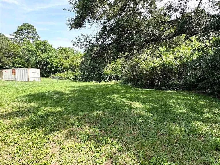 4541 Marseille Dr — Photo 24