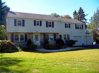 384 Bush Hill Rd, Manchester, CT 06040