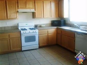 2nd image of 1141 E Avenue K14