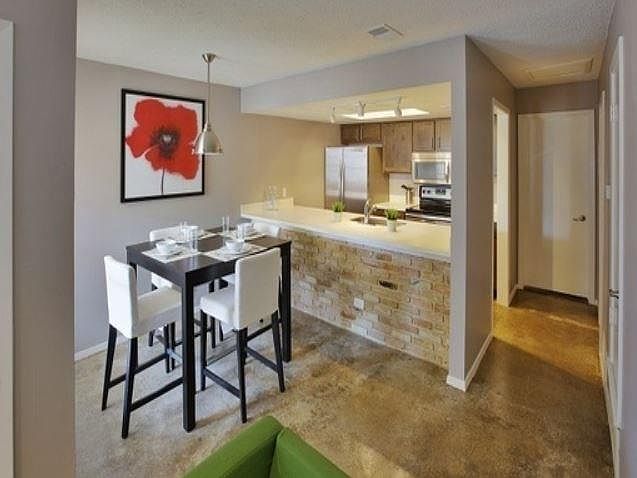 2nd image of 3422 Willowrun Dr APT 1