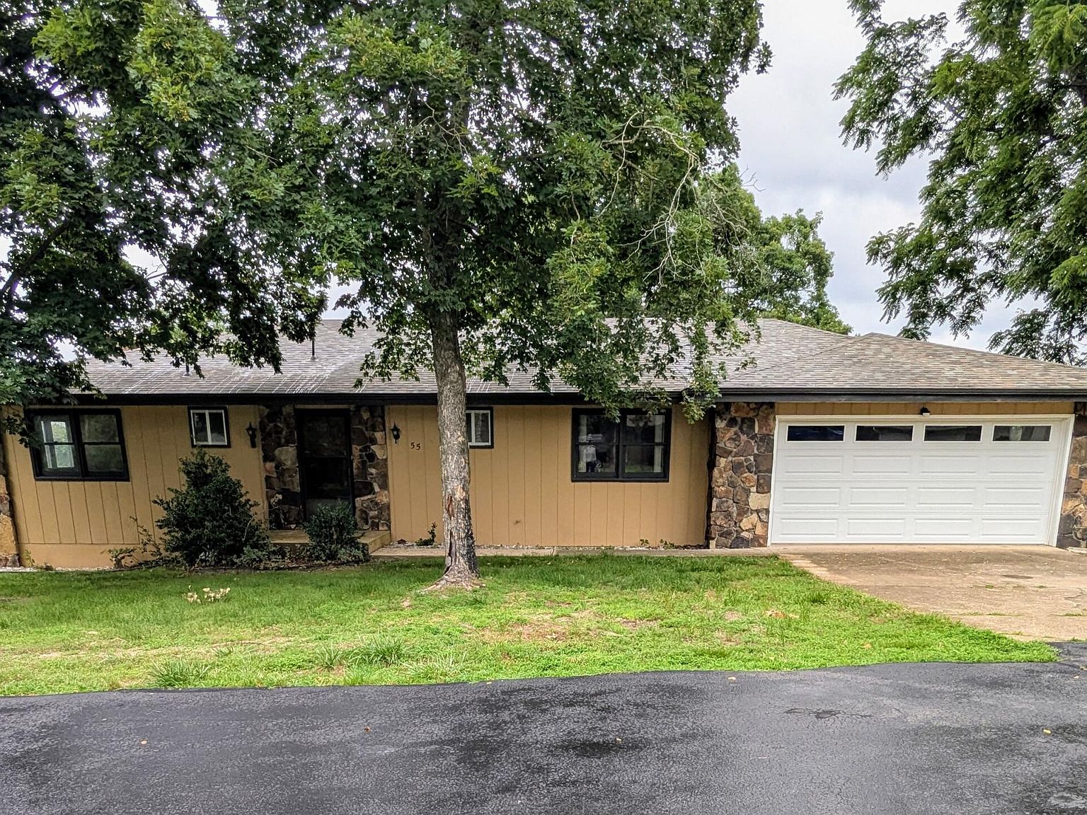 55 Cricket Hill Lane, Lampe, MO 65681 | Zillow