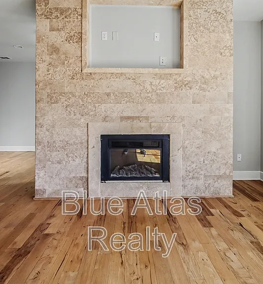 2690 Rockbrook Dr #4 — Photo 4