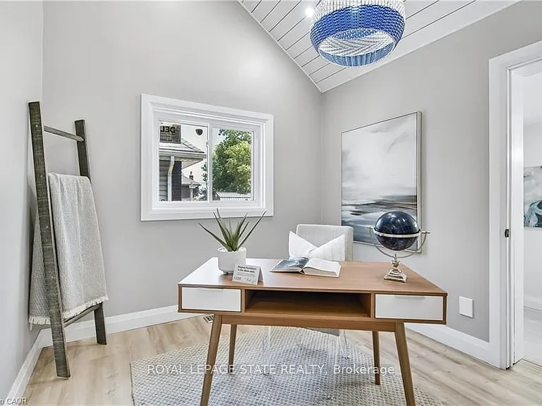 10 Comet Ave #1 — Photo 10