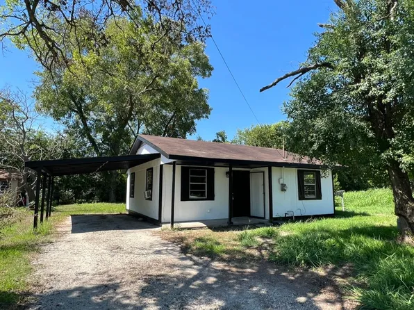 111 Brown St, Wills Point, TX 75169