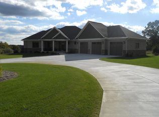 6700 Tara Ct NE, Rockford, MI