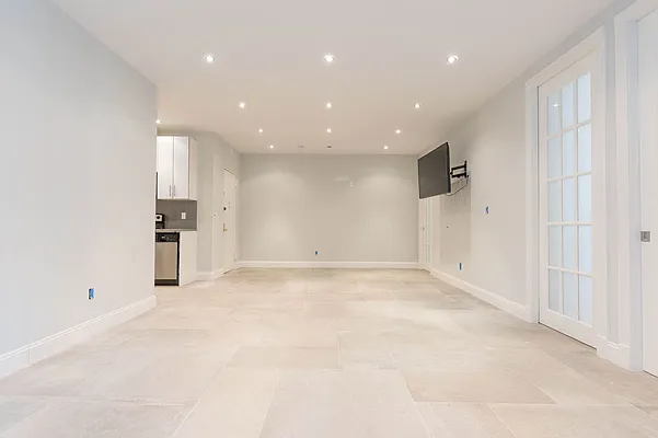 Rented by Heritage Realty LLC | media 16