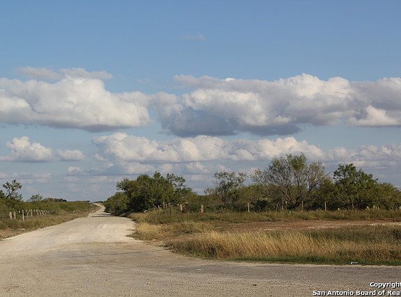 4th image of 5660 Highway 277