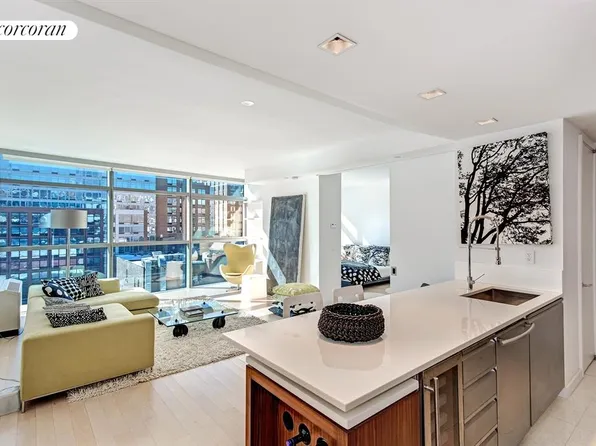 447 West 18th Street image 1 of 6