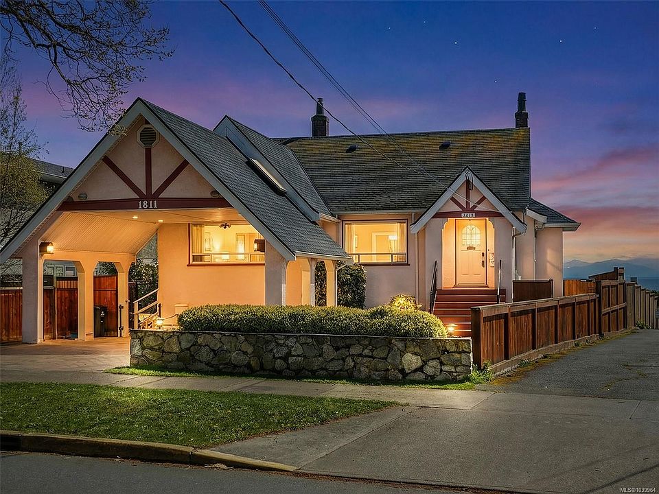 1st image of 1811 Hollywood Cres