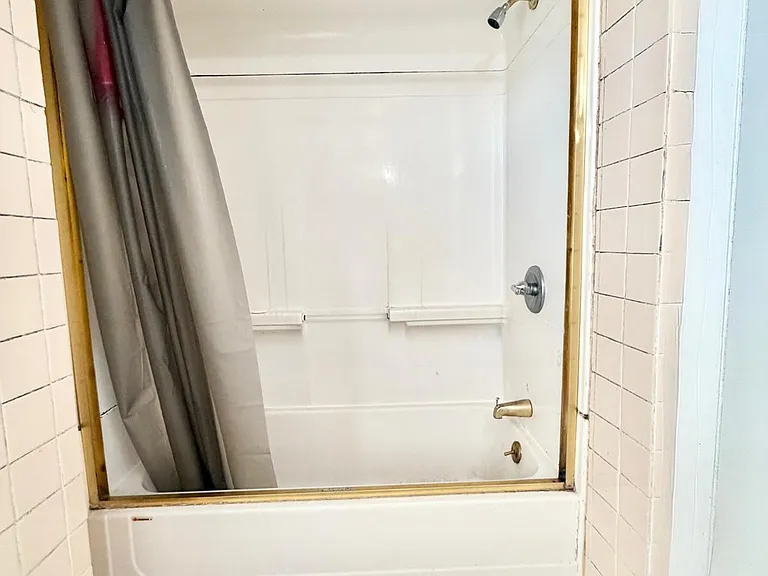 47 1/2 Park St #1A — Photo 8