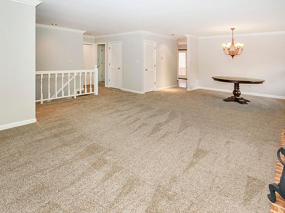 5th image of 6912 Bridle Ct