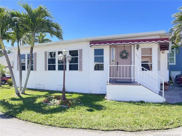 998 Nettles Blvd, Jensen Beach, FL 34957